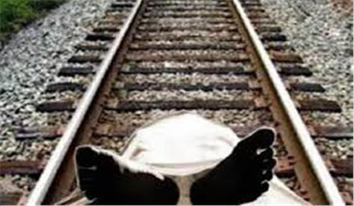 मालगाड़ी की चपेट में आने से ग्रामीण की मौत