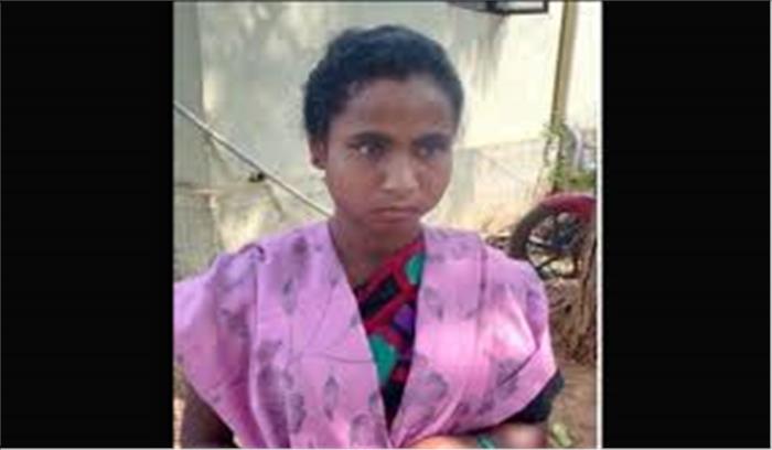 दो लाख की महिला नक्सली गिरफ्तार