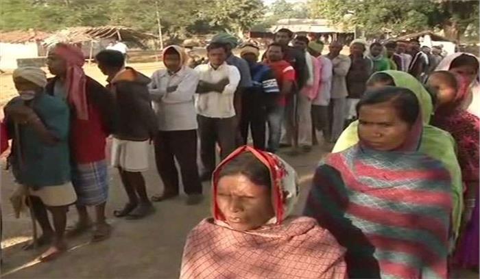 छत्तीसगढ़ में रिकॉर्ड 71 प्रतिशत मतदान छत्तीसगढ़ में रिकॉर्ड 71 प्रतिशत मतदान