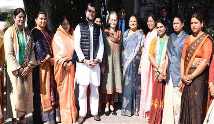 सोनिया, राहुल से प्रतिनिधिमंडल के साथ मिले बघेल सोनिया, राहुल से प्रतिनिधिमंडल के साथ मिले बघेल