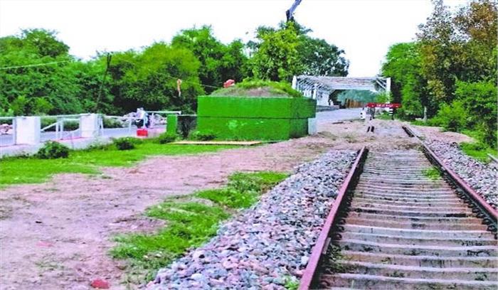 रेल पटरी धंसने से समलेश्वरी एवं राऊरकेरा एक्सप्रेस हुई रद्द