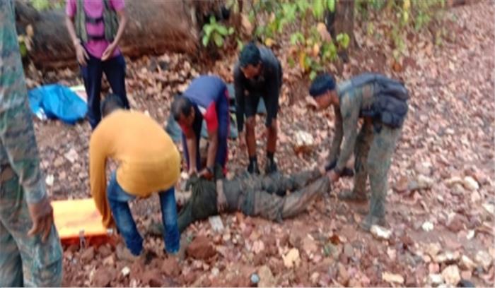 छत्तीसगढ़ में नक्सलवादियों के आईईडी ब्लास्ट में 3 सुरक्षाकर्मी शहीद