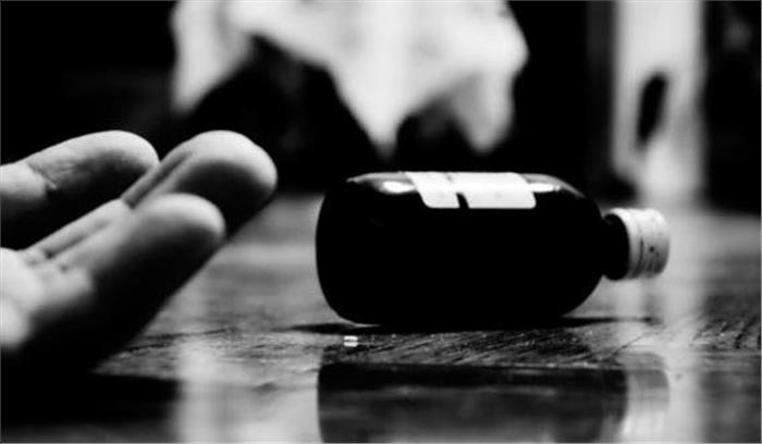 छत्तीसगढ: नक्सली पति के पुलिस के सामने समर्पण नहीं करने पर पत्नी ने की आत्महत्या