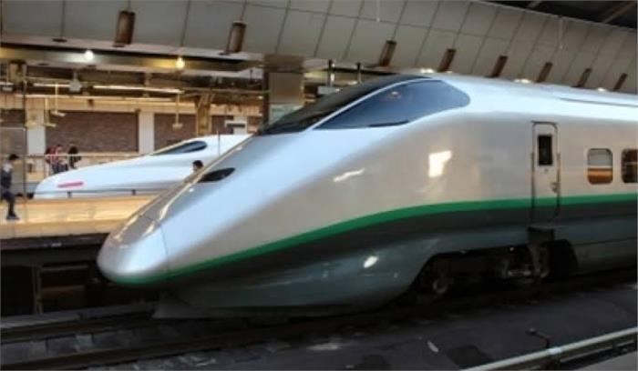 मुख्यमंत्री उद्धव ठाकरे ने बुलेट ट्रेन परियोजना पर लगाई ब्रेक