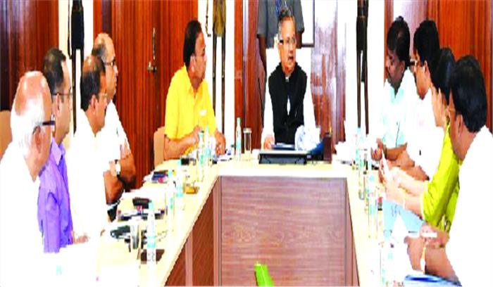 मुख्यमंत्री ने 21 संजीवनी एक्सप्रेसों को दिखाई हरी झंडी