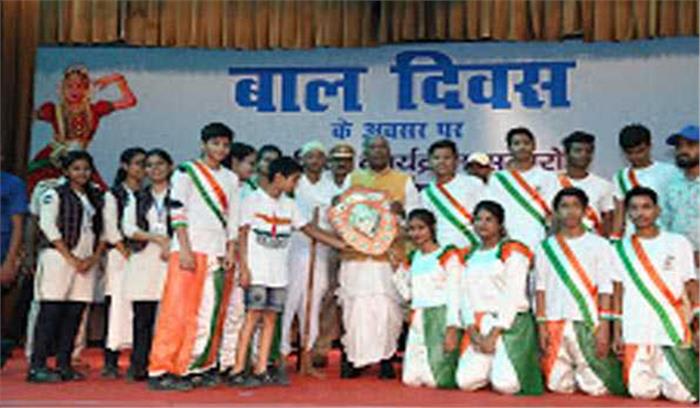 बच्चे राष्ट्र का भविष्य, अच्छे संस्कार दें माता-पिता : फागू चौहान