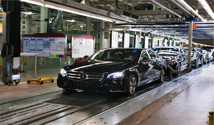 चीन : विदेशी पूंजी वाले कारोबारों में उत्पादन की बहाली शुरू