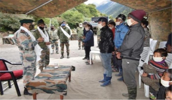 चीन के सीमावर्ती अरुणाचल के गांव में सेना ने दी फोन कनेक्टिविटी चीन के सीमावर्ती अरुणाचल के गांव में सेना ने दी फोन कनेक्टिविटी