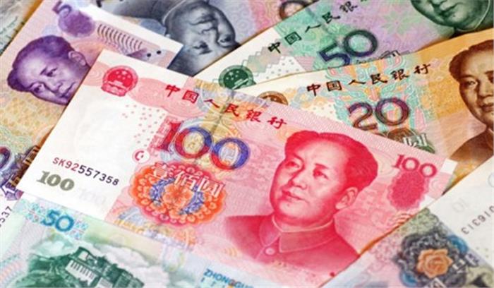 मुद्रा युआन में डॉलर के मुकाबले गिरावट दर्ज