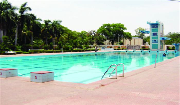 क्लोरिन नहीं, स्वीमिंग पुल 3 दिनों के लिए बंद