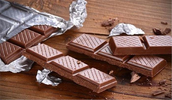 अज्ञात व्यक्ति ने बांटा जहरीला चॉकलेट, 10 बच्चे बीमार