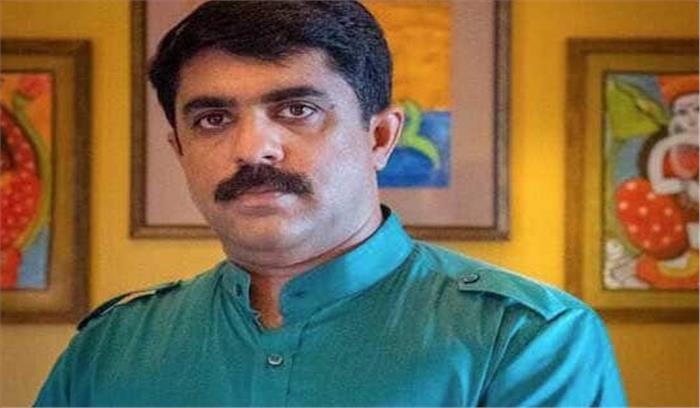 पर्रिकर की तुलना ईसा मसीह से करने वाले मंत्री विजय सरदेसाई ने माफी मांगी