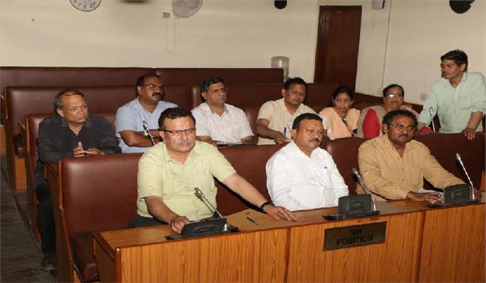 नागरिकों को स्वस्थ वातावरण देने के लिए निगम तत्पर : भगत