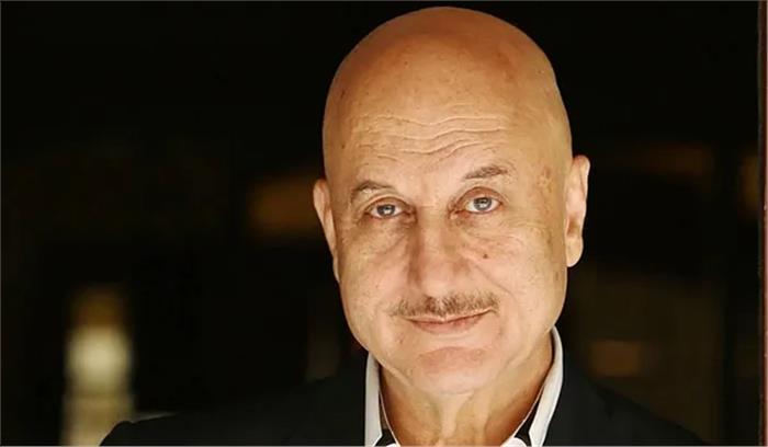 सीएए पर बॉलीवुड दोफाड़