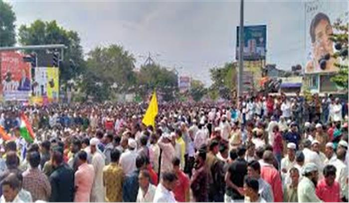 भारत बंद का उप्र में मिला-जुला असर