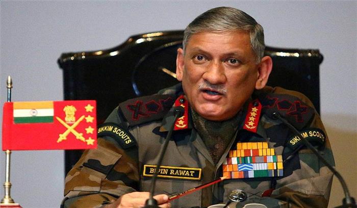 हिंसा के लिए भीड़ की अगुवाई करना नेतृत्व नहीं : सेना प्रमुख