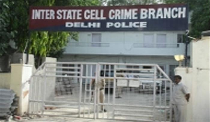 सीएए विरोध : दिल्ली में दंगाइयों के हाथों में था तिरंगा!