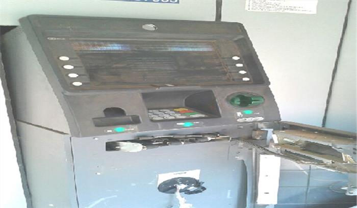 स्टेट बैंक शाखा राजहरा का एटीएम मशीन टूटा