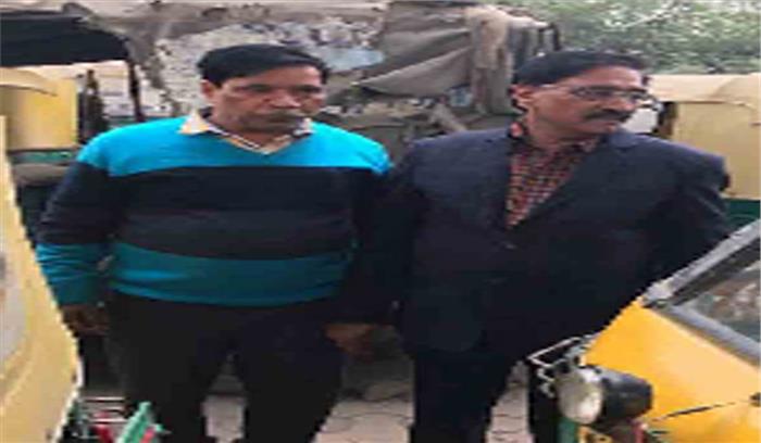 बढ़ा किराया वसूलने पर 10 ऑटो किए गए सीज