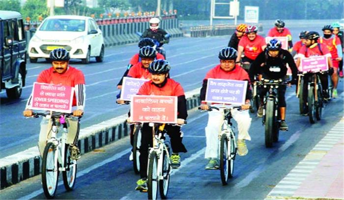 लोगों को जागरूक करने के लिए साइकिल पर निकले एसएसपी