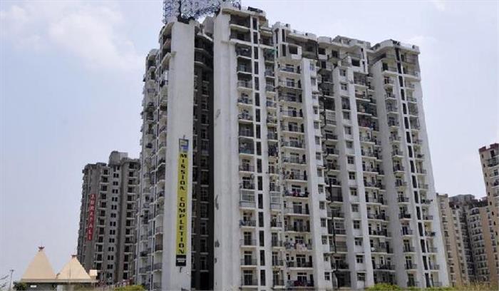 फ्लैट मिल भी जाए लेकिन उनमें रहना जान जोखिम में डालने जैसा