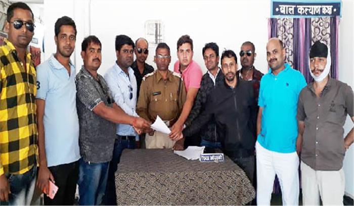 बसों के मनमानी से यात्री परेशान