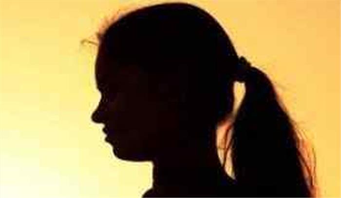 तीन नाबालिग लड़कियां लापता