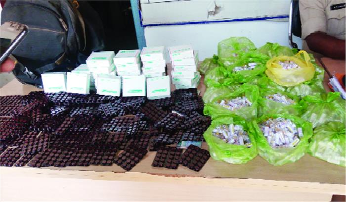 एक लाख की नशीली दवा के साथ आरोपी गिरफ्तार