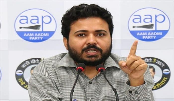 कक्षा 4 की किताब को लेकर आप नेता दुर्गेश पाठक ने एमसीडी पर साधा निशाना