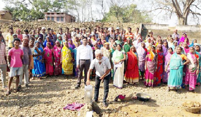 मतदान कराकर दिया स्वच्छता का संदेश