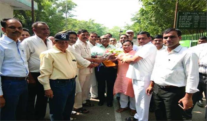 सफाई व कूड़ा न उठाने पर प्रतिदिन देना होगा 500 रुपए जुर्माना