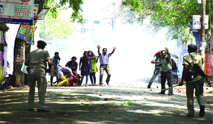 भारत बंद बंद के दौरान भड़की हिंसा, दस की मौत