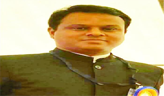 कलेक्टर कांफ्रेंस में सीएम ने जिला कलेक्टर को बताया बेहतर कलेक्टर कांफ्रेंस में सीएम ने जिला कलेक्टर को बताया बेहतर