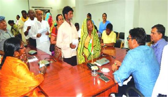 बेघरों को मिलेगा मकान : कलेक्टर