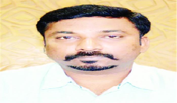 मुख्यालय से गायब पटवारियों पर गिरेगी गाज