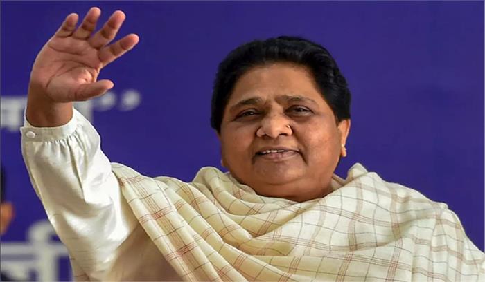 आयोग जातिगत मानसिकता से ग्रसित : मायावती