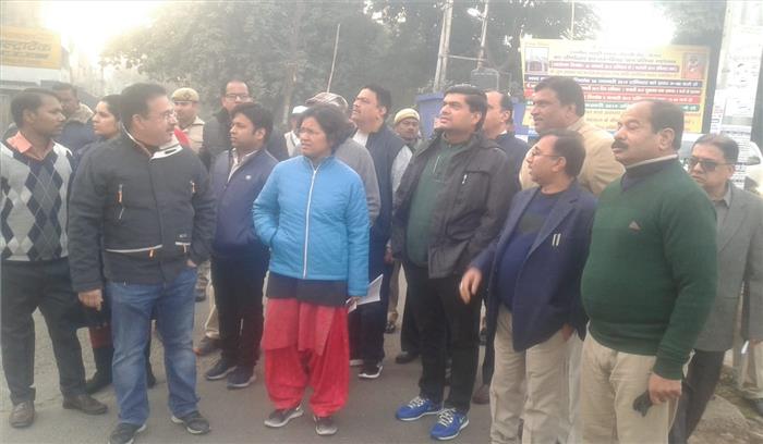 आयुक्त ने किया वाकिंग कम साइकिल टूर का मुआयना