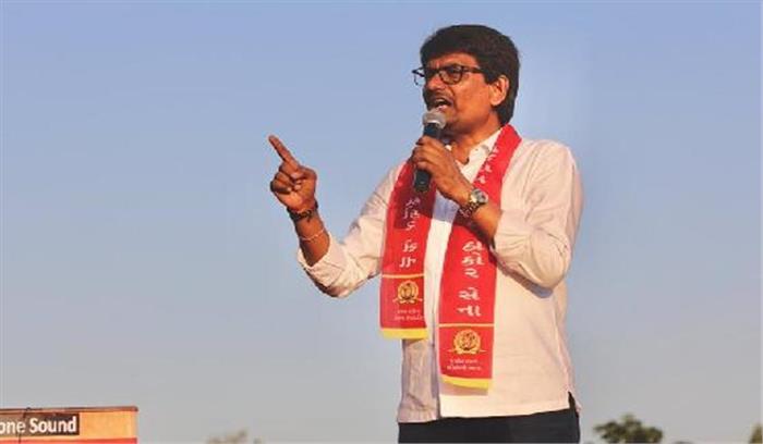 गुजरात विधानसभा से दिन भर के लिए निलंबित किए गए कांग्रेस विधायक अल्पेश ठाकोर