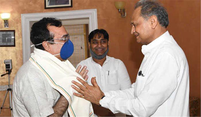 कांग्रेस के नए राजस्थान प्रभारी अजय माकन ने गहलोत से की मुलाकात