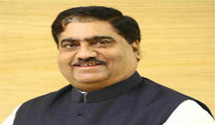 कांग्रेस प्रभारी पुनिया पहले अपने कुनबे को संभाले : बजाज