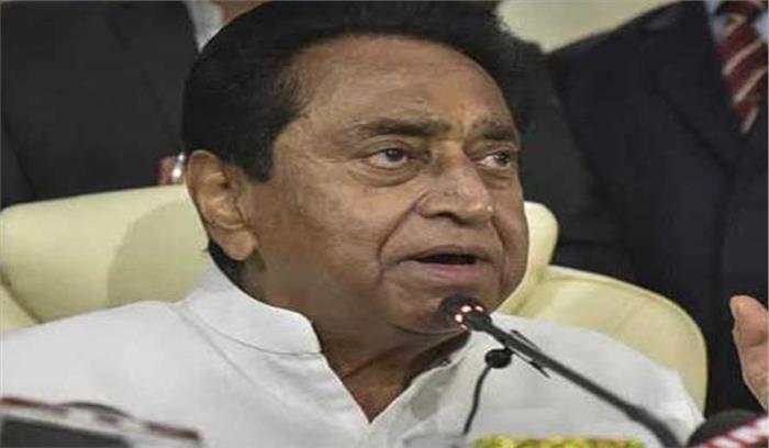 कांग्रेस के 6 मंत्रियों समेत 17 विधायक बेंगलुरु में कांग्रेस के 6 मंत्रियों समेत 17 विधायक बेंगलुरु में