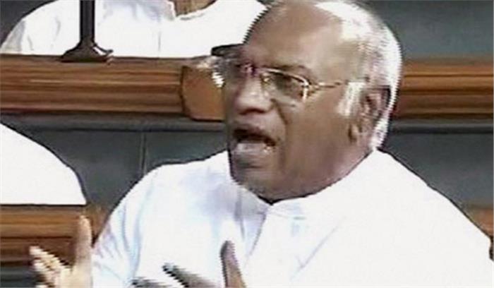 सरकार संसद में दलों को हंगामा करने के लिए प्रेरित करती रही: कांग्रेस