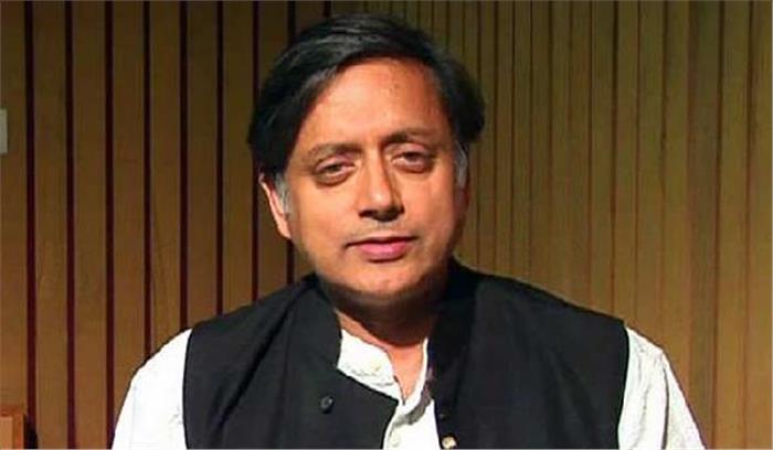 शशि थरूर ने खट्टर सरकार की निंदा की 