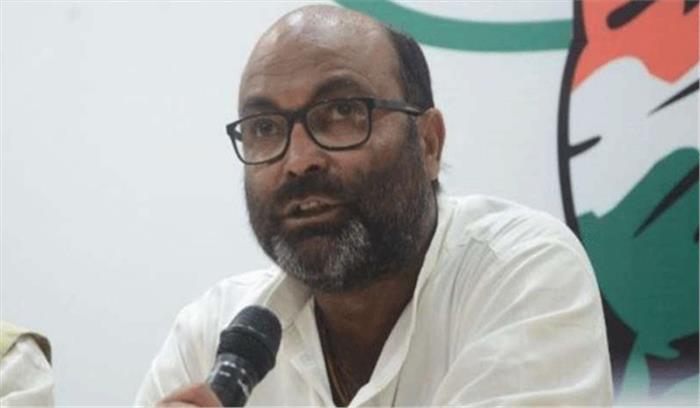 कांग्रेसी कार्यकर्ताओं को परेशान कर रही है पुलिस : लल्लू