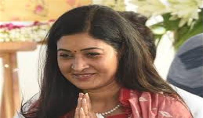 दिल्ली की नई कैबिनेट में भी कोई महिला नहीं