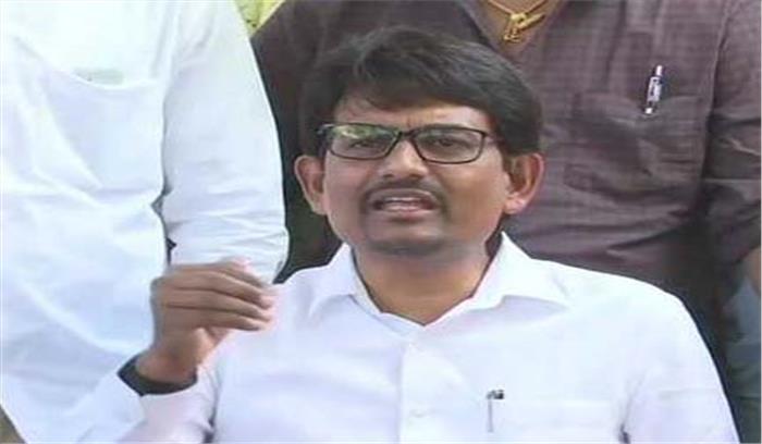 अल्पेश ठाकोर ने बीजेपी में शामिल होने की खबरों को नकारा,  कहा कांग्रेस के साथ​​​​​​​