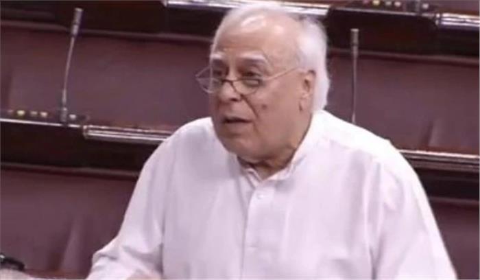 राफेल विमान खरीद के मामले में भाजपा ने देश को अंधेरे में रखा: कपिल सिब्बल