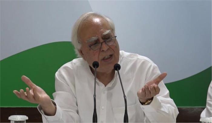 प्रधानमंत्री कार्यालय घोटाले में लिप्त: कपिल सिब्बल