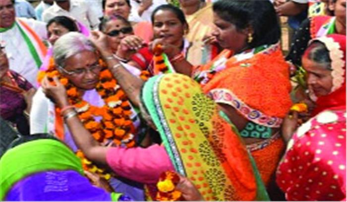 जिला चिकित्सालय में मानवता चीख चीख कर रोती है : करुणा शुक्ला जिला चिकित्सालय में मानवता चीख चीख कर रोती है : करुणा शुक्ला