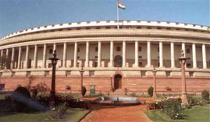 हंगामे के कारण लोकसभा में लगातार पांचवें दिन भी कोई काम नहीं हुआ हंगामे के कारण लोकसभा में लगातार पांचवें दिन भी कोई काम नहीं हुआ